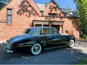 Wedding Bentley getaway cars